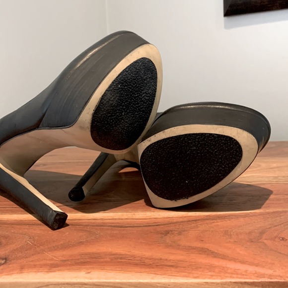 Black platform stilettos- Steve Madden! WORN ONCE - Picture 4 of 6